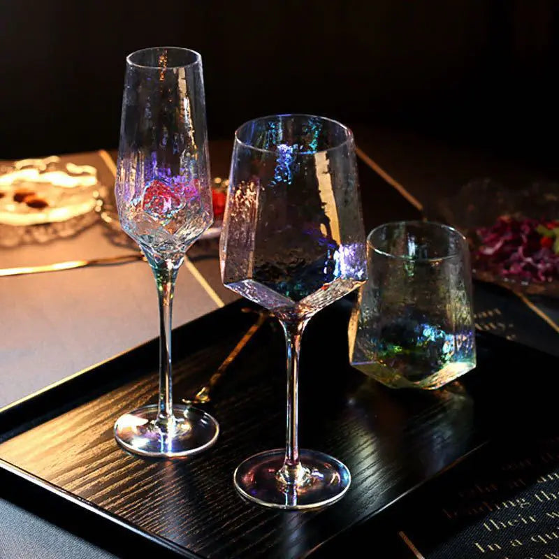 Wholesale Nordic Vintage Hammered Glass Wine Goblet